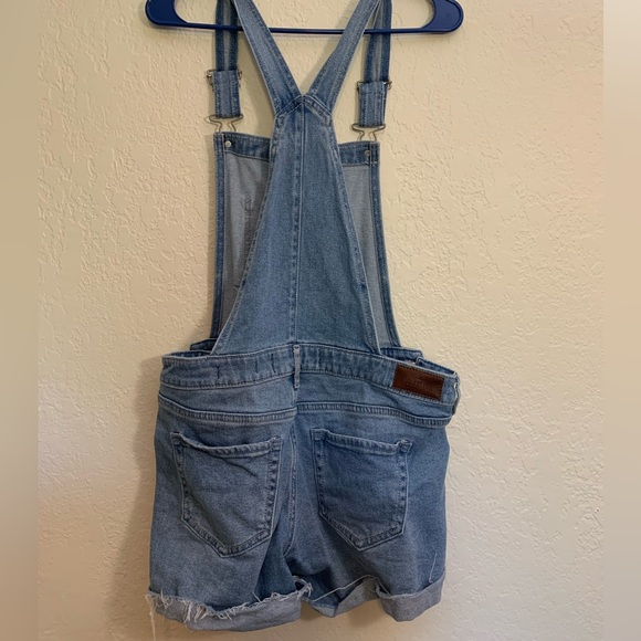 Hollister Boyfriend Short Overalls - Small - Picture 2 of 3